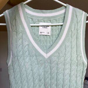 Abercrombie Mint Green/White V-Neck Sweater Vest
